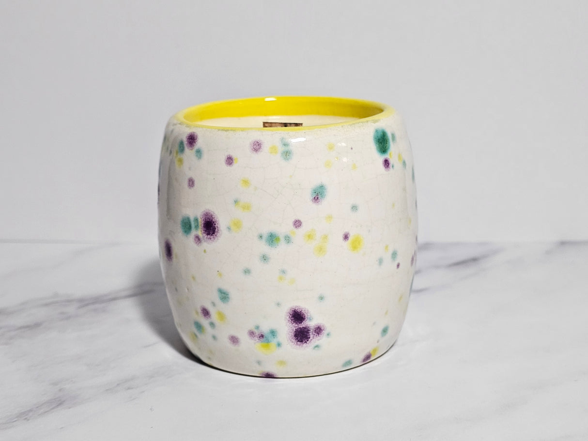 Wild Daisy Hand Thrown Candle | Made from Muck