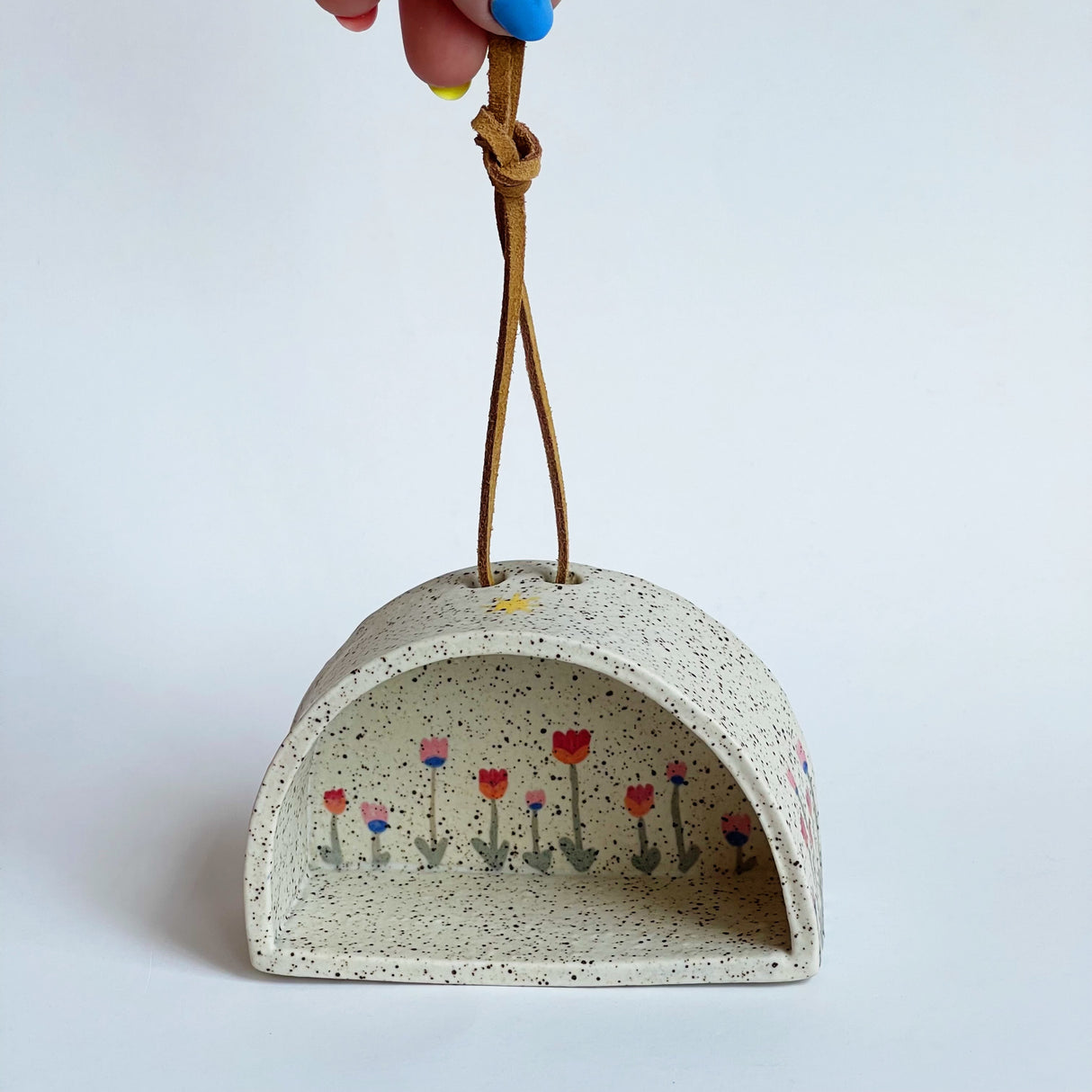 Tulip Altar | Madeleine Schmidt
