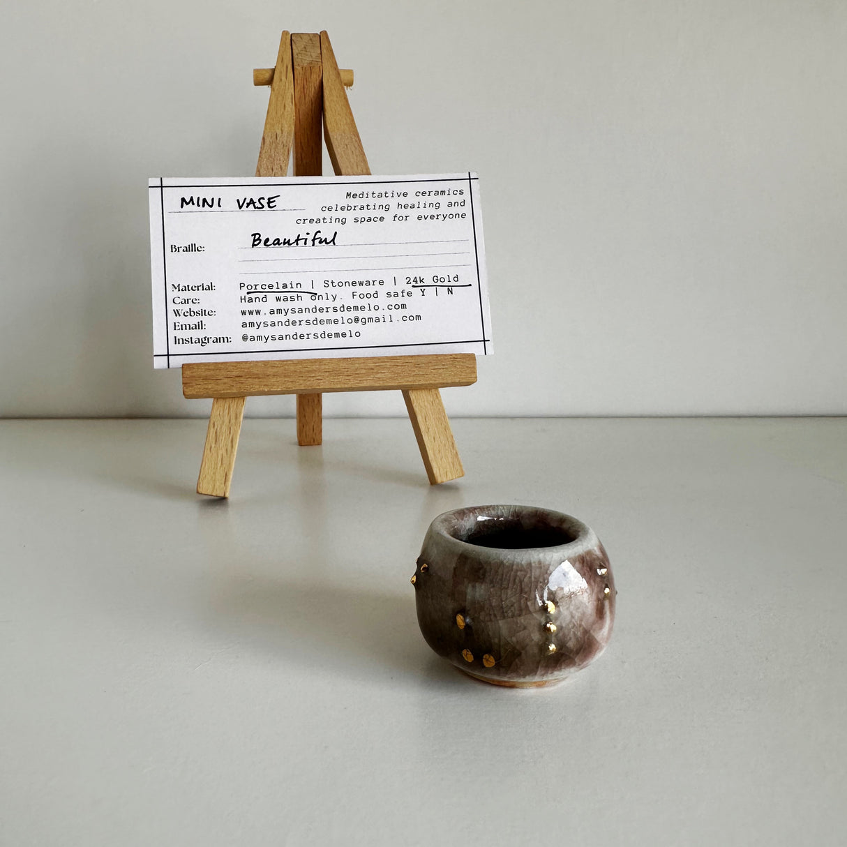 Miniature Meditation Vase "Beautiful" | Amy Sanders de Melo