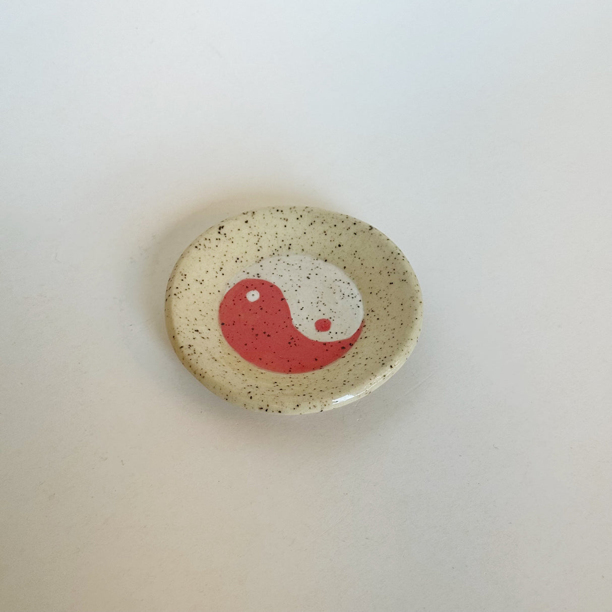 Yin-Yang Dish | Madeleine Schmidt