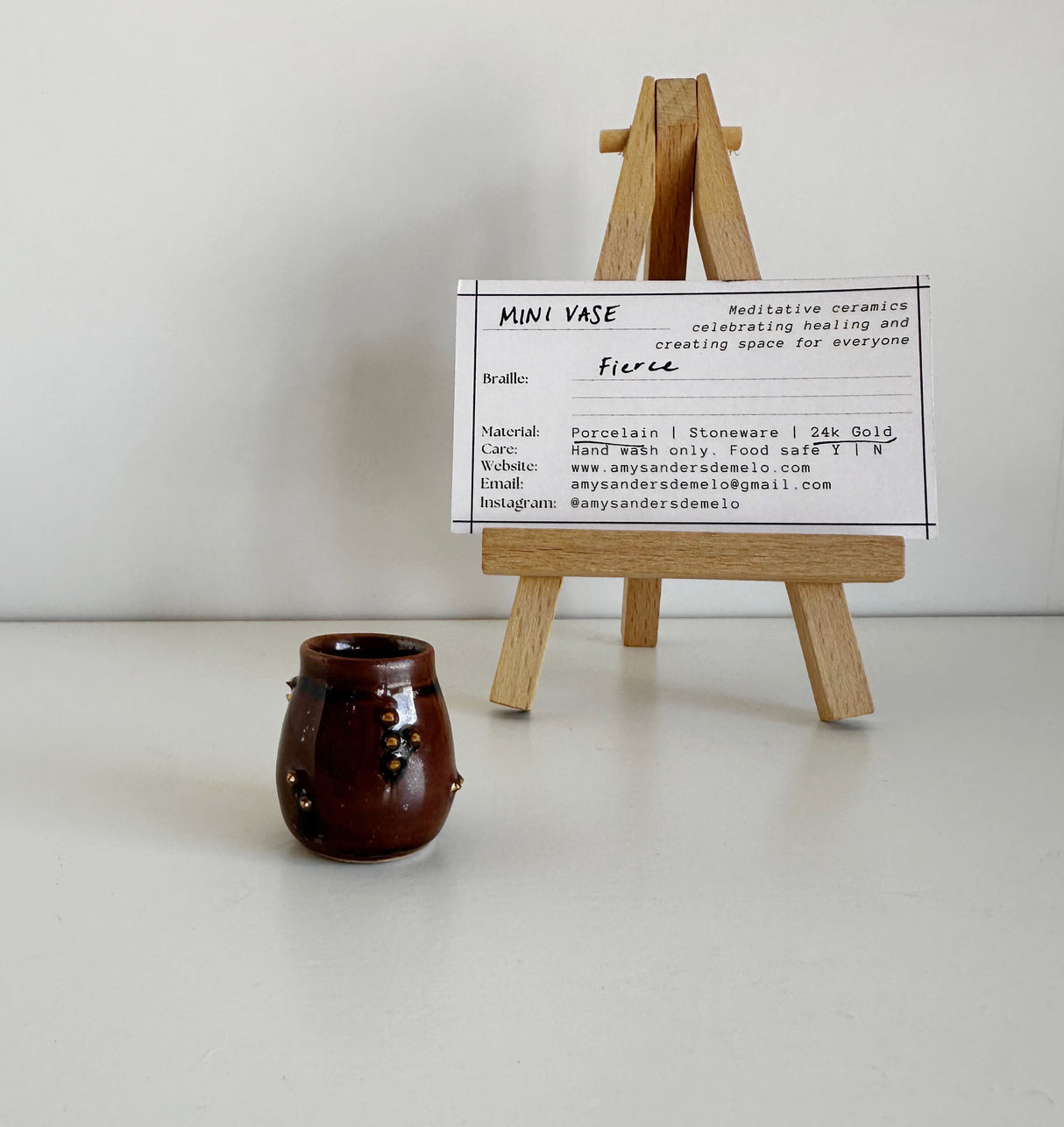 Miniature Meditation Vase "Fierce" | Amy Sanders de Melo