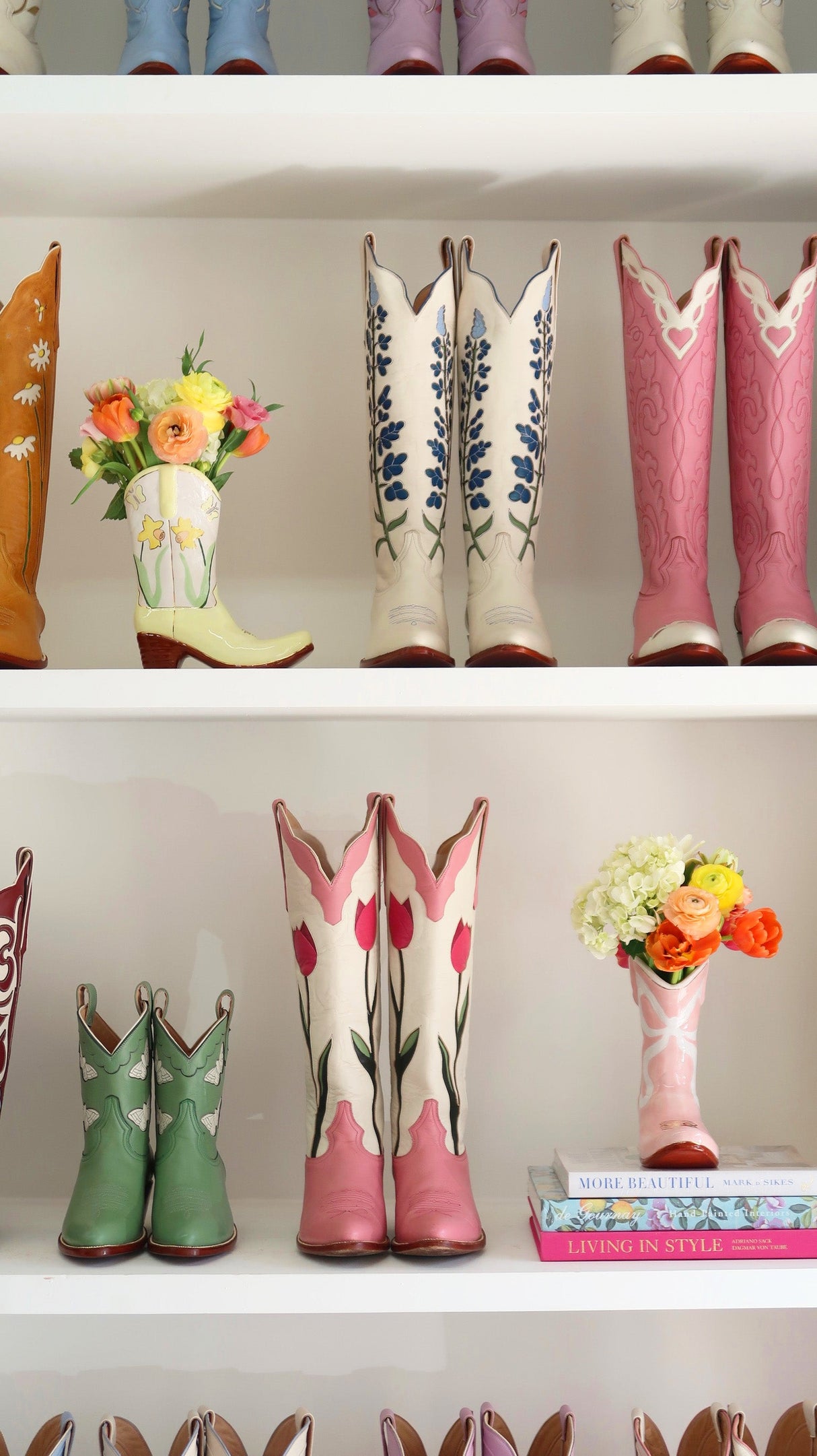 Lo Home x Petite Paloma Cowgirl Boot Vase- Mae's Daffodil