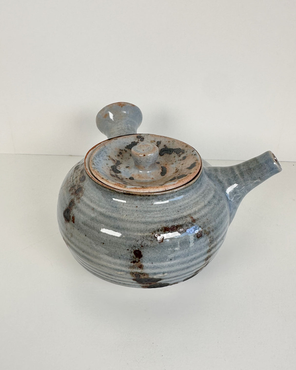 Round Japanese-style Kyusu Teapot | Lowell Baker