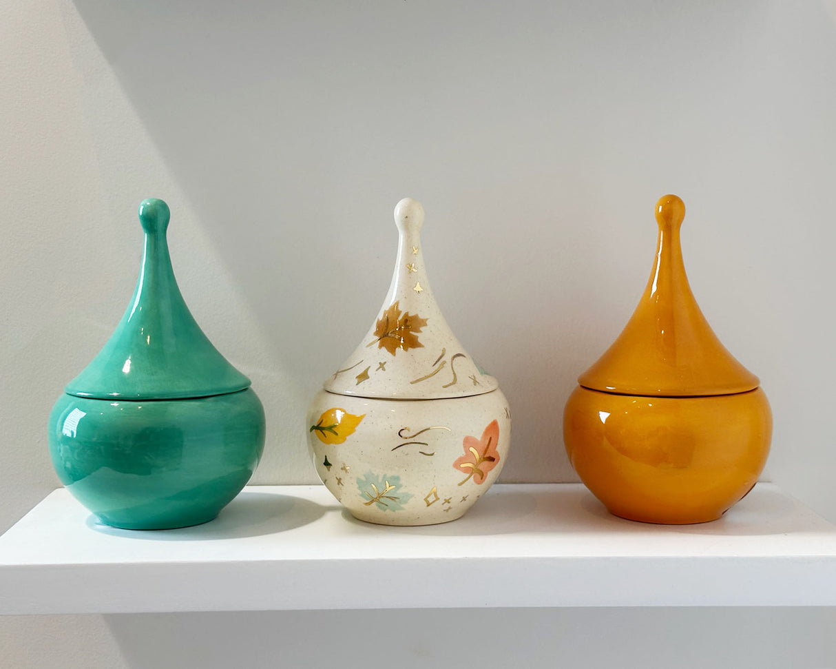 Wind & Leaves Speckled Teardrop Jar with 22k Gold Accents