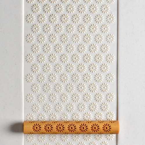 MKM Hand Roller- Daisy Geometric TW-043