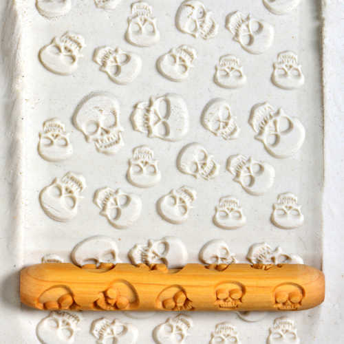 MKM Hand Roller- Skulls- HR-033