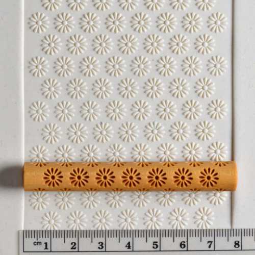MKM Hand Roller- Daisy Geometric TW-043