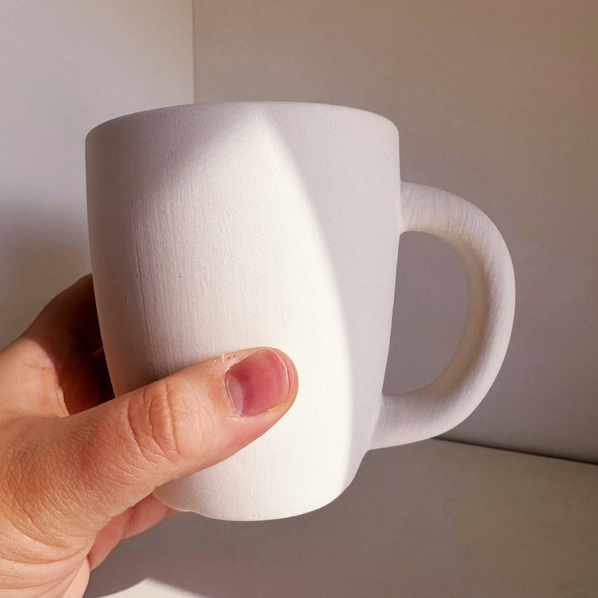 Simple Mug with Rounded Handle