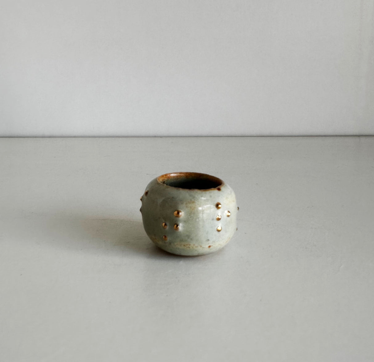 Miniature Meditation Vase "Strong" | Amy Sanders de Melo