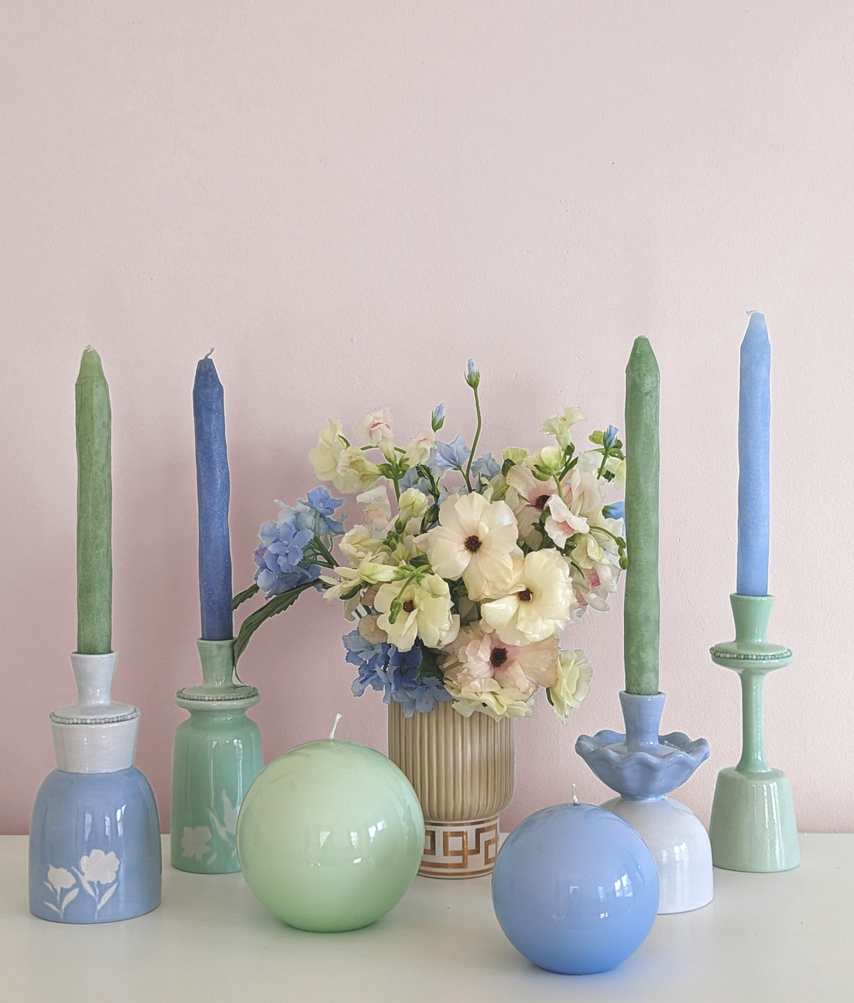 Golden Key Vase with 22K Gold Accent | Wholesale