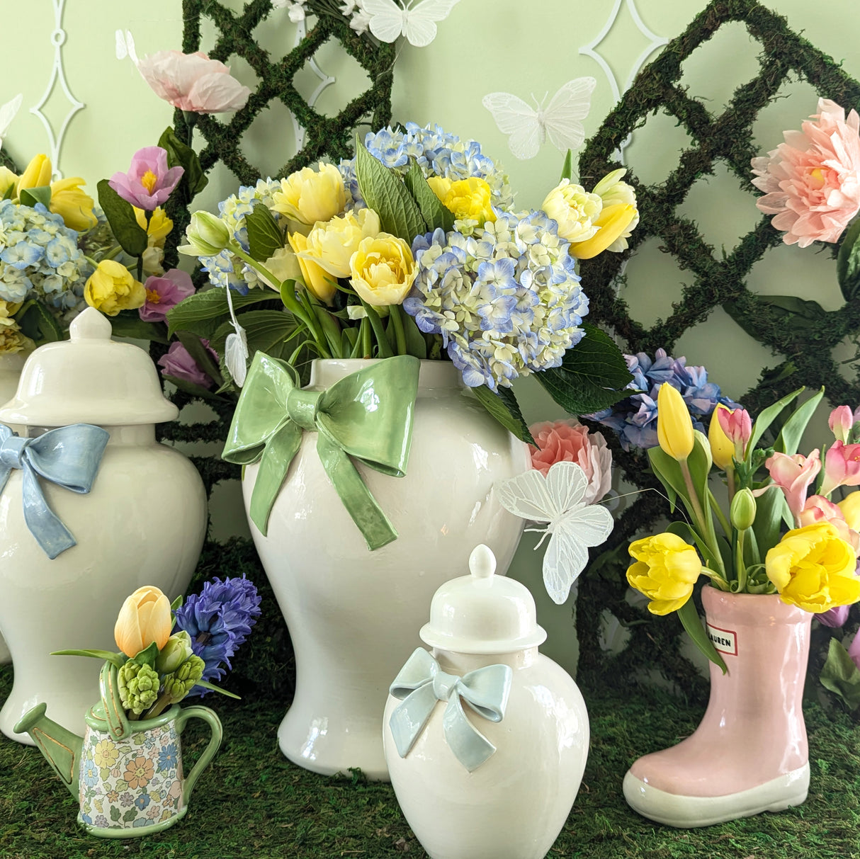 Ginger Jars with Sculpted Ceramic Bow in Hydrangea Light Blue