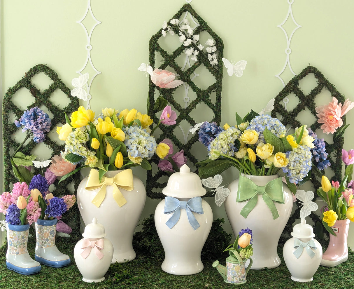Ginger Jars with Sculpted Ceramic Bow in White