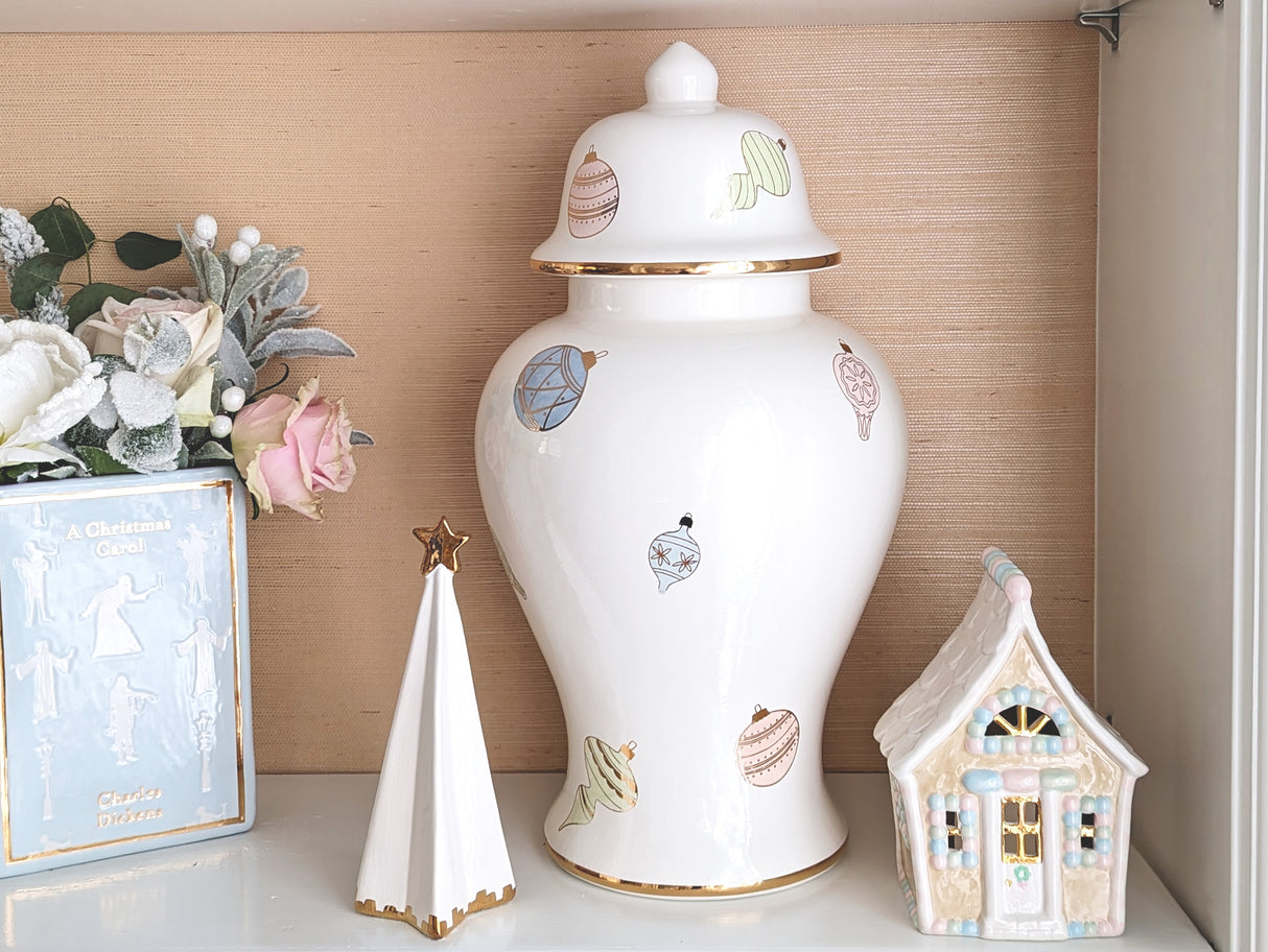 Christmas Classics Book Vase- A Christmas Carol in Hydrangea Light Blue | Wholesale