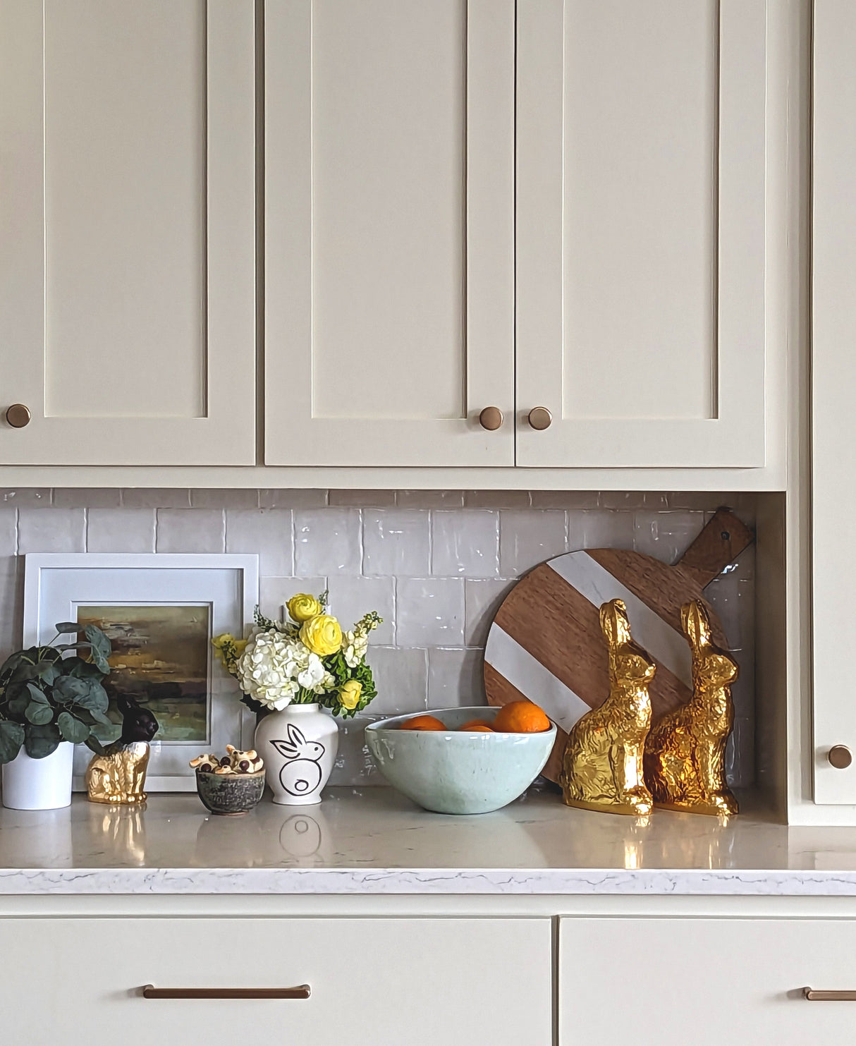 Brushstroke Bunnies Ginger Jars in Brown