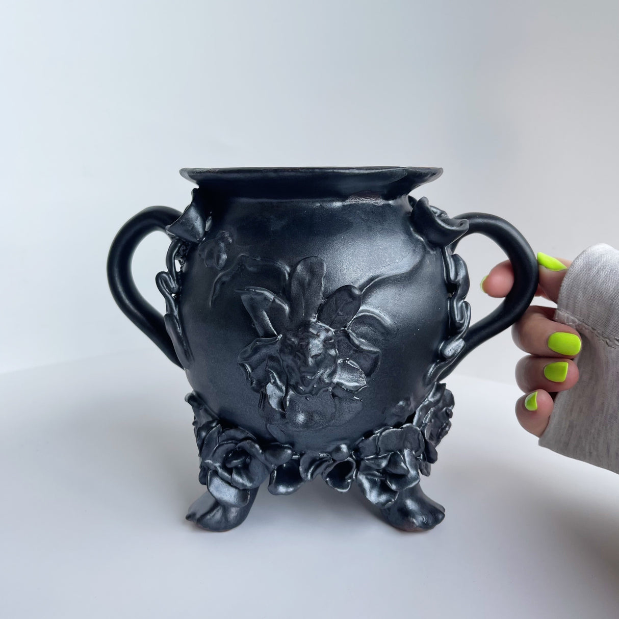 Large Cauldron Planter | Jessica Walker
