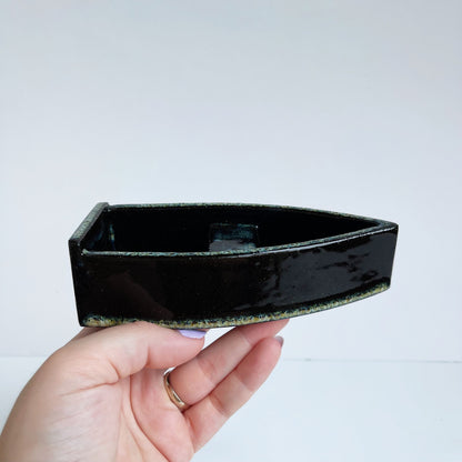 Single Seat Boat | Crosstimbers Pottery