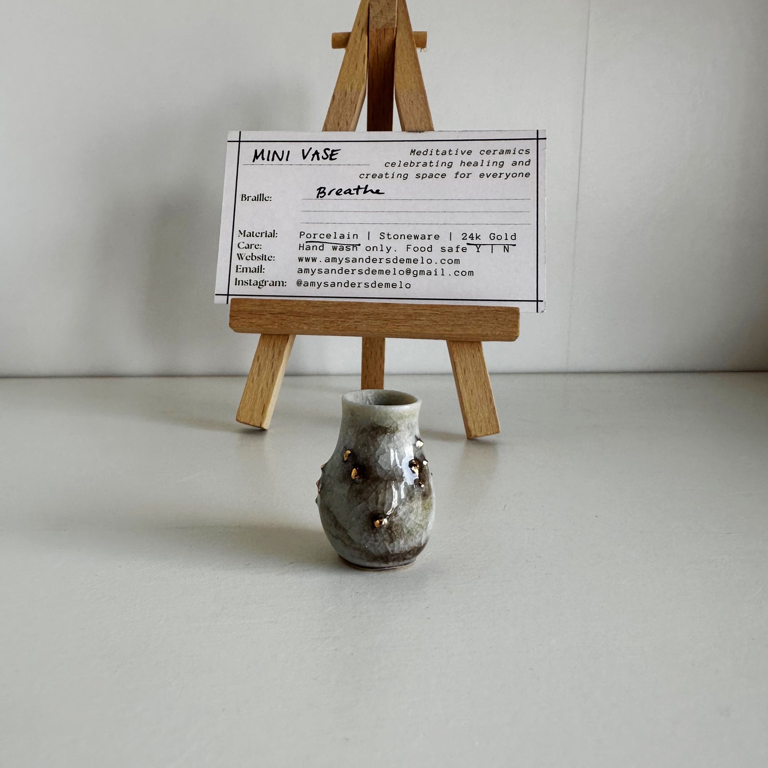 Miniature Meditation Vase "Breathe" | Amy Sanders de Melo