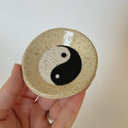 Yin-Yang Dish | Madeleine Schmidt