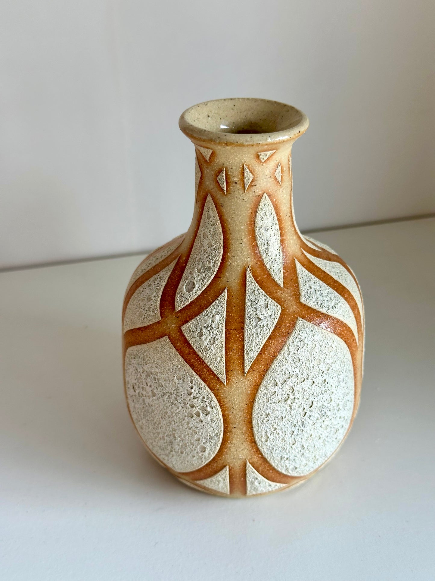 White Patterned Vase | Danny Aguirre