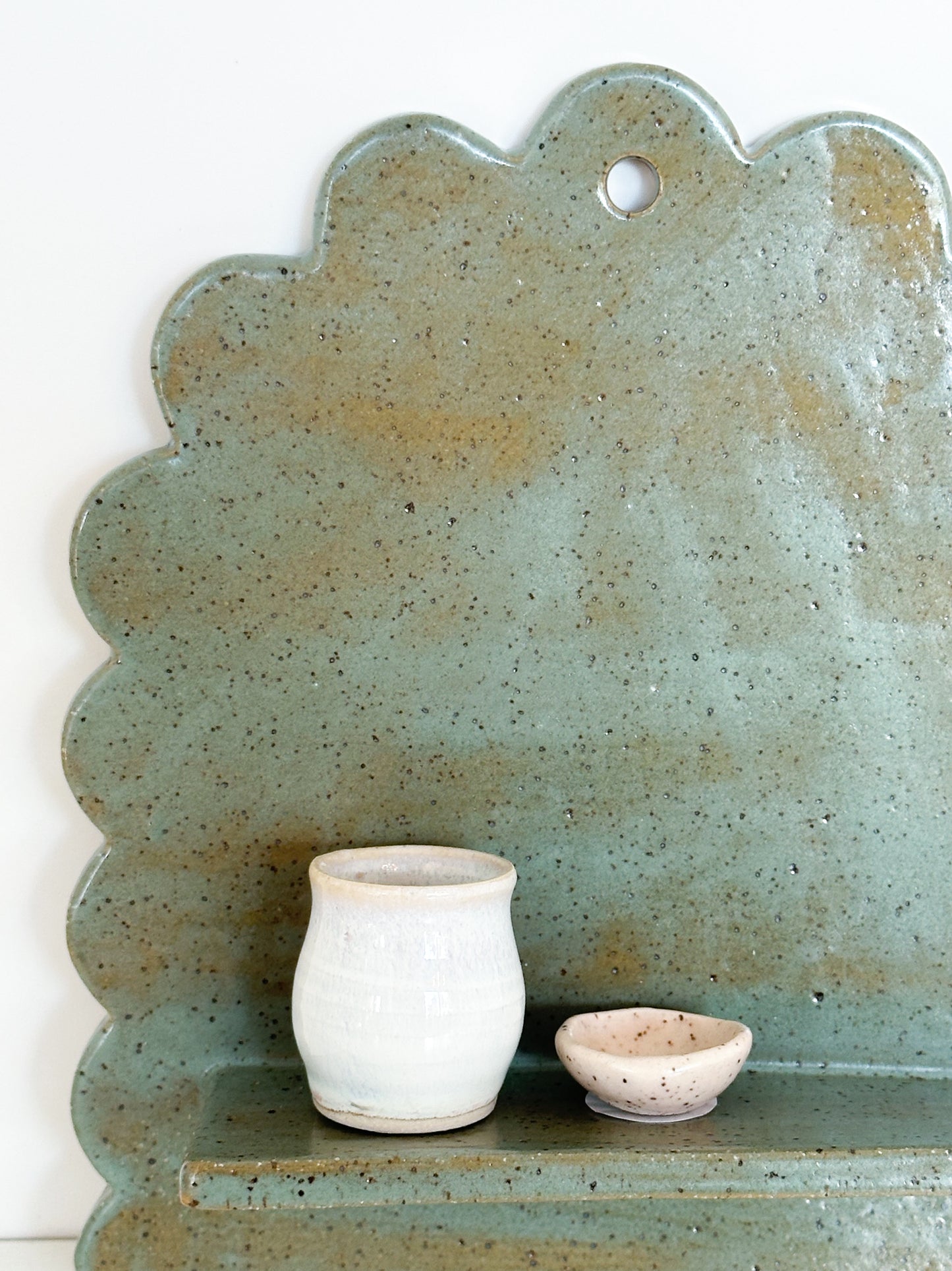 Green Scalloped Altar | Madeleine Schmidt