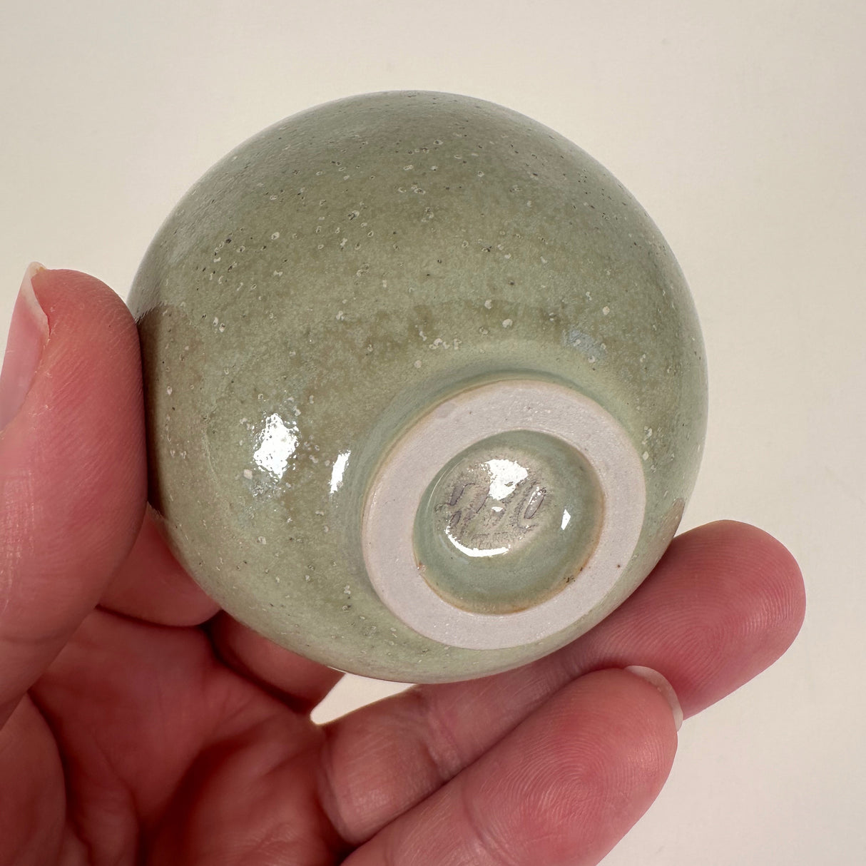 Small Natural Green Bowl | Amy Sanders de Melo