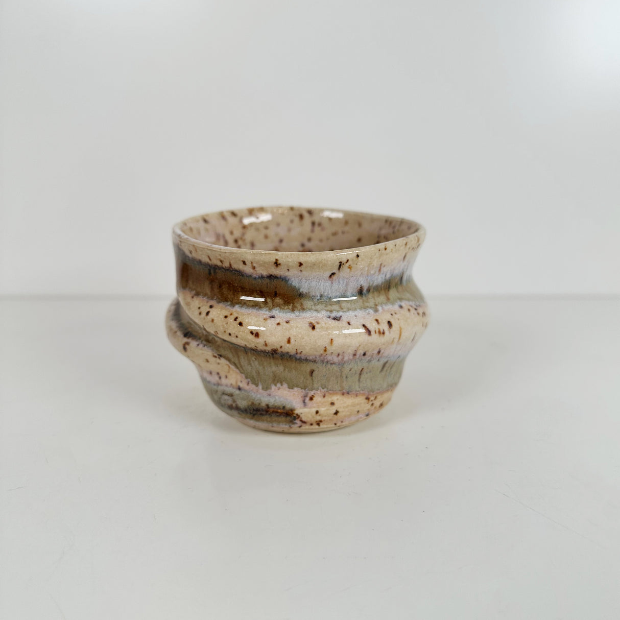 Twisted Sandy Speckled Cup/Vase | Madeleine Schmidt