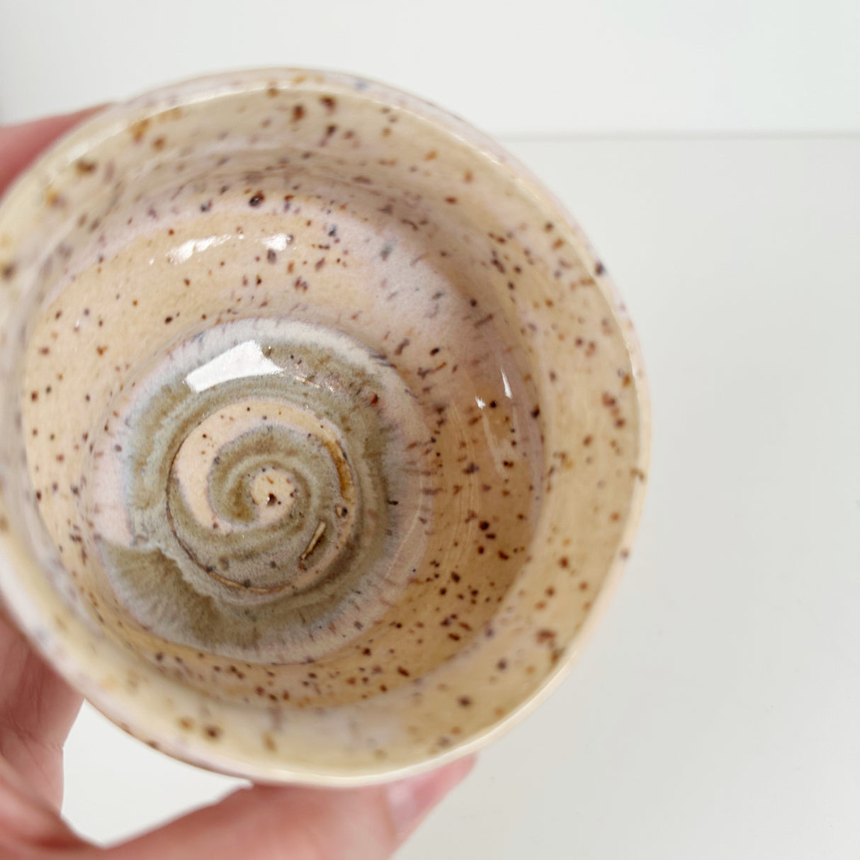 Twisted Sandy Speckled Cup/Vase | Madeleine Schmidt