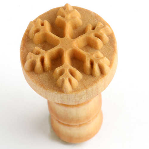 MKM Medium Round Stamp- Snowflake- SCM-092