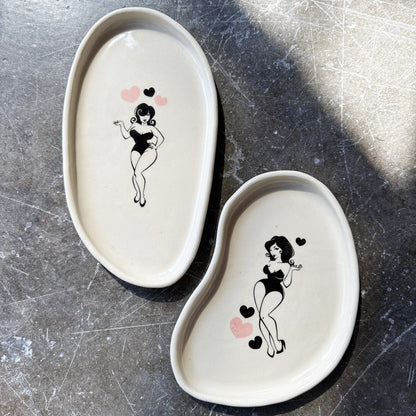 Pin Up Girl Dishes | Trisha Boatright