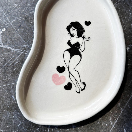 Pin Up Girl Dishes | Trisha Boatright