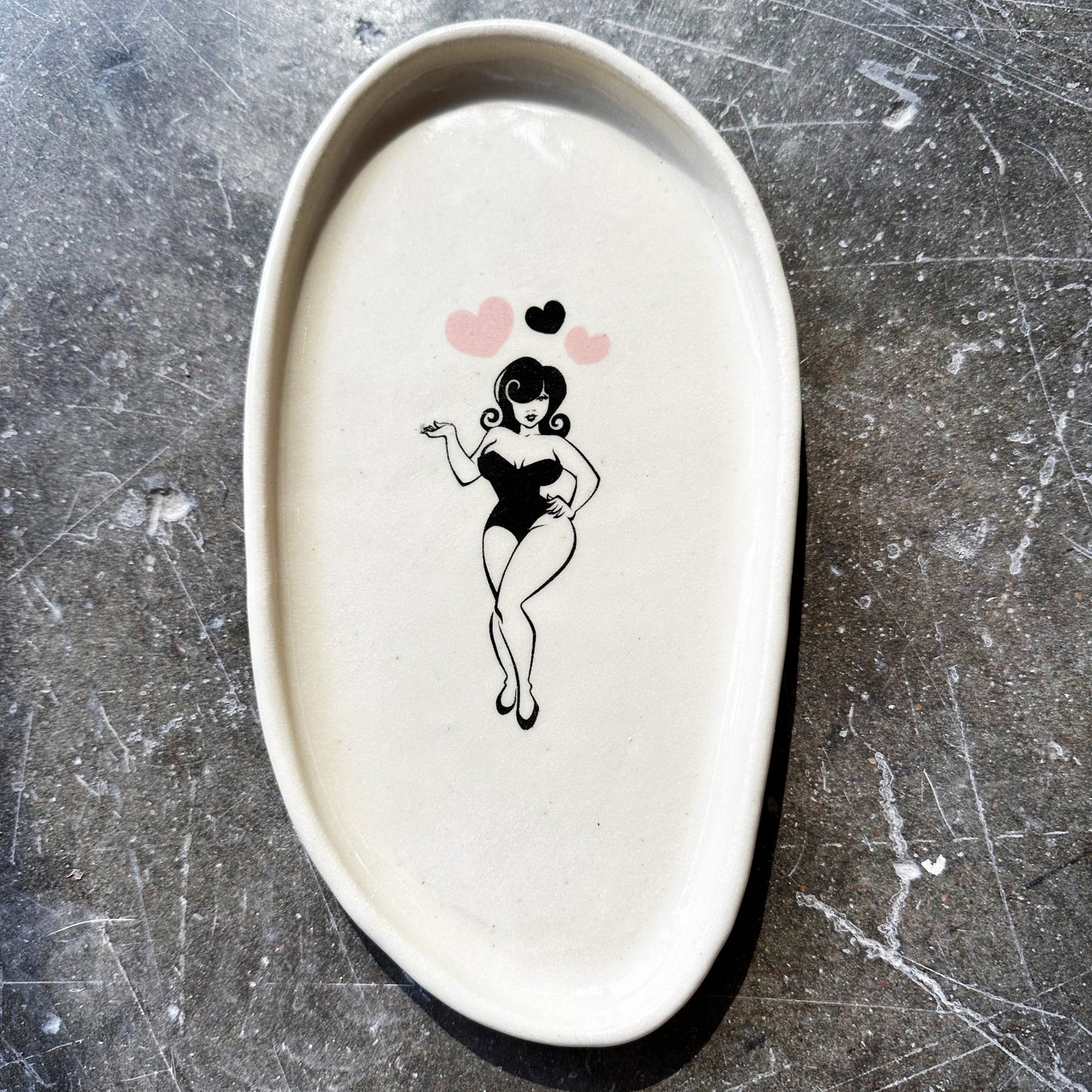 Pin Up Girl Dishes | Trisha Boatright