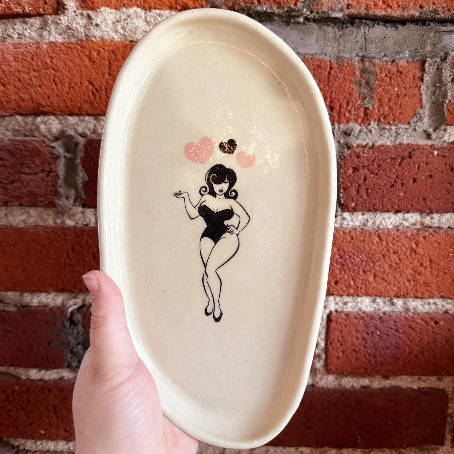 Pin Up Girl Dishes | Trisha Boatright