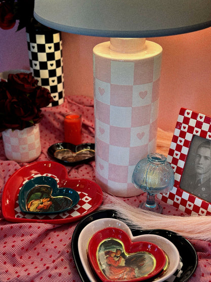 Large Checkered Heart Dishes | Wholesale