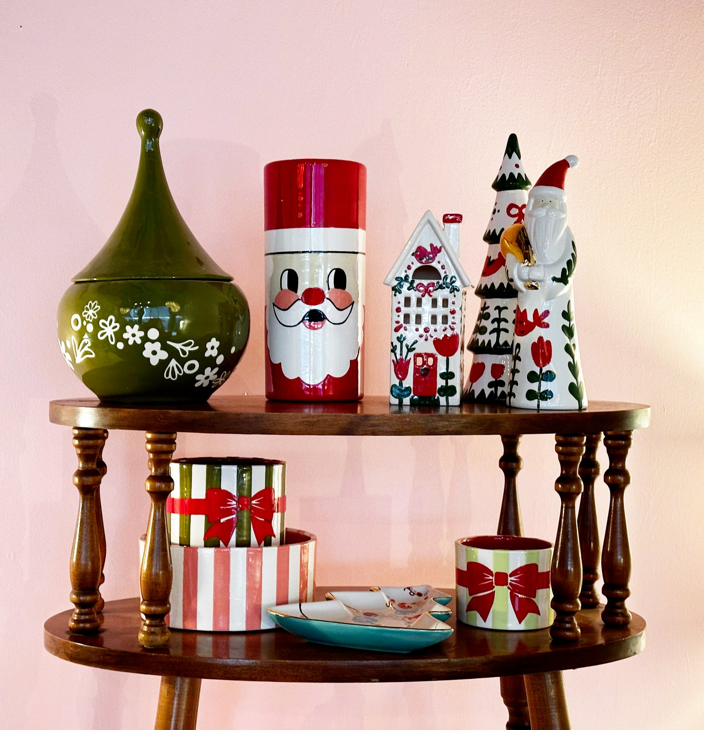 Smiling Santa Column Vase