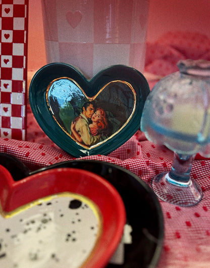 Medium Gilded Heart Dishes | Wholesale