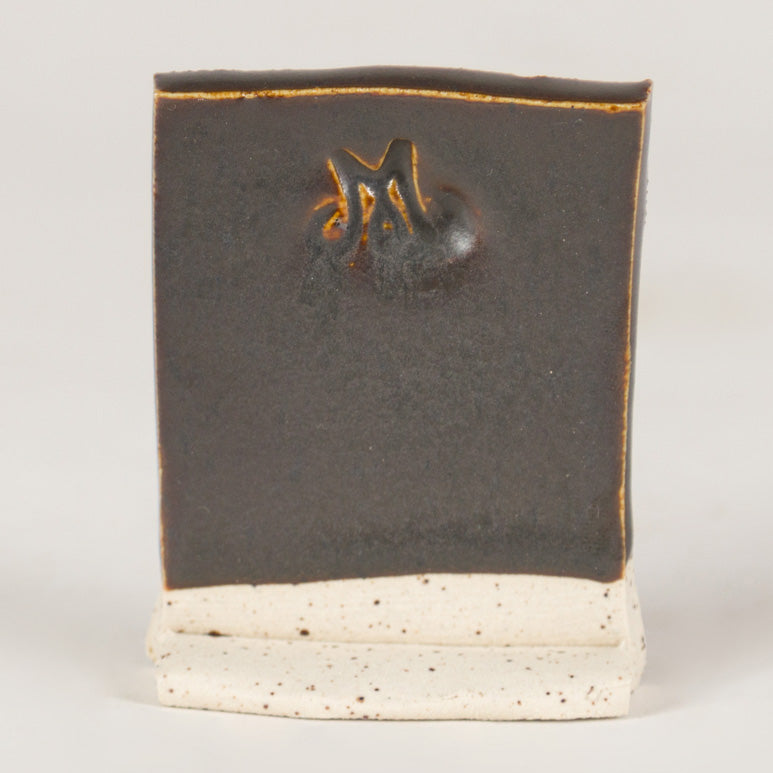 Stoneware 104 Black Walnut