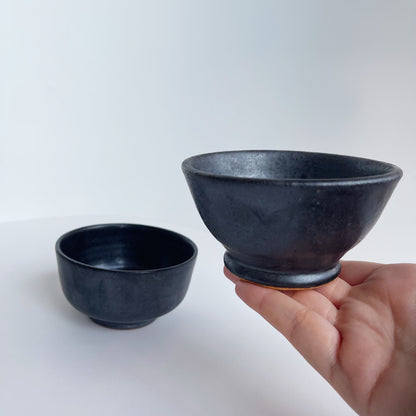 Small Stoneware Bowl in Onyx | Jessica Walker