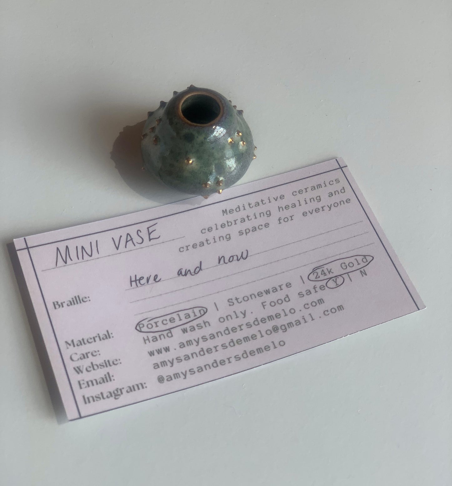 Miniature Meditation Vase "Here & Now" | Amy Sanders de Melo