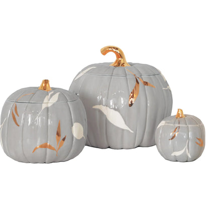 Layered Leaves Pumpkin Jars with 22K Gold Accents in Light Gray | Wholesale